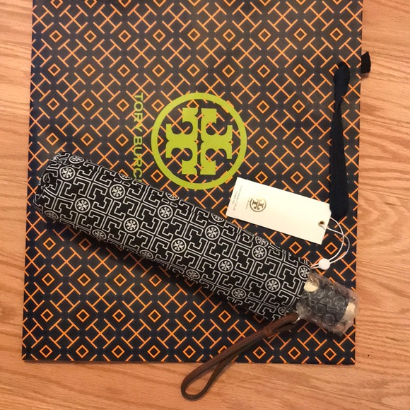 Tory Burch Accessories - NEW UMBRELLA “TORY BURCH”